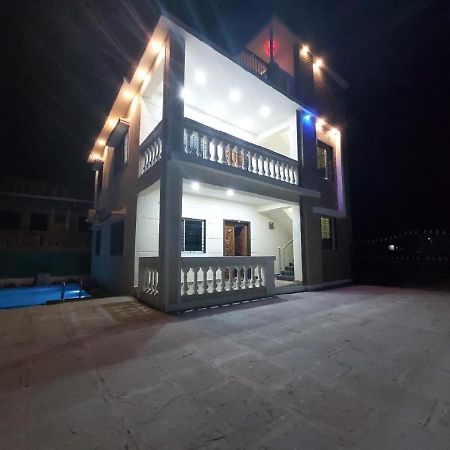 לונבלה A2Zroomz Aarya Villa 4 Bhk מראה חיצוני תמונה